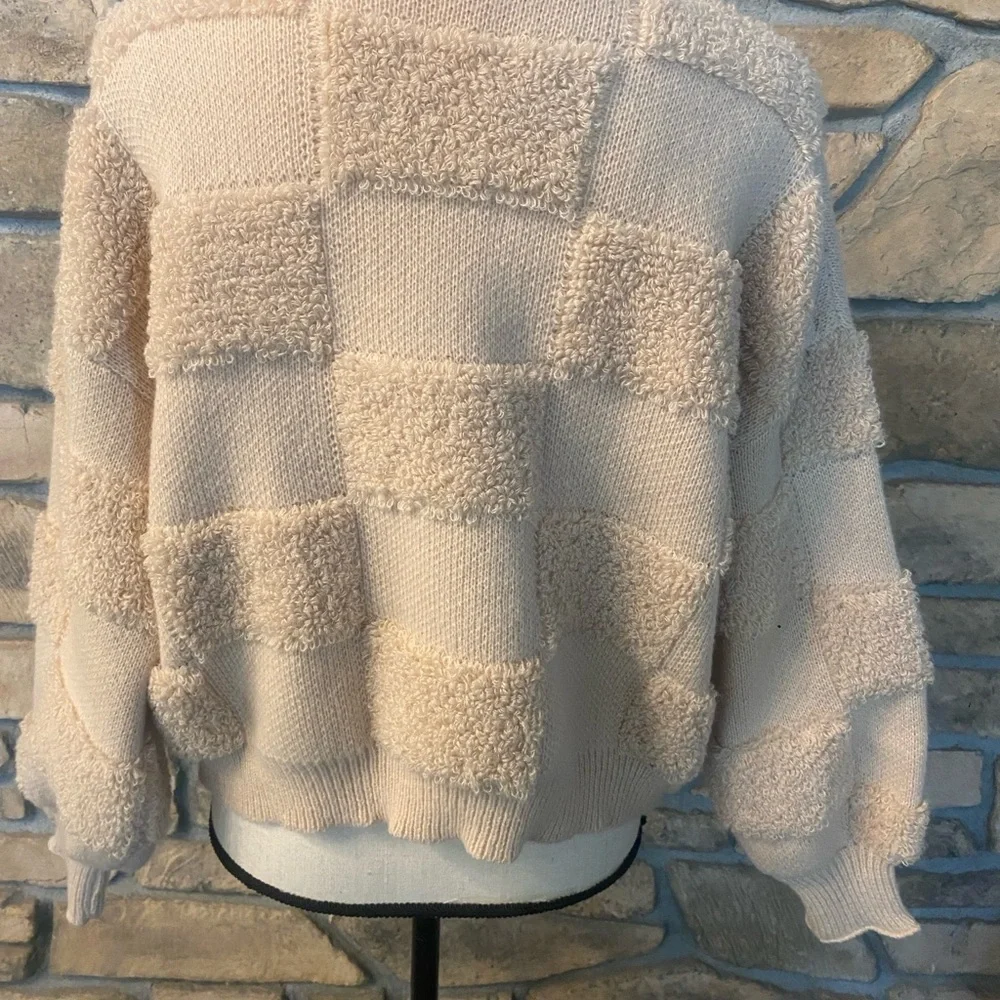 Women’s Cream Tan Checkered Textured Thick Sweater Pattern Winter New M-L - Picture 4 of 12